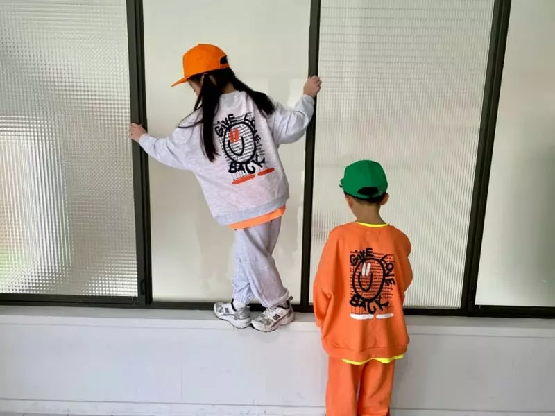 The Grey - Korean Children Fashion - #Kfashion4kids - Smile Top Bottom Set - 10