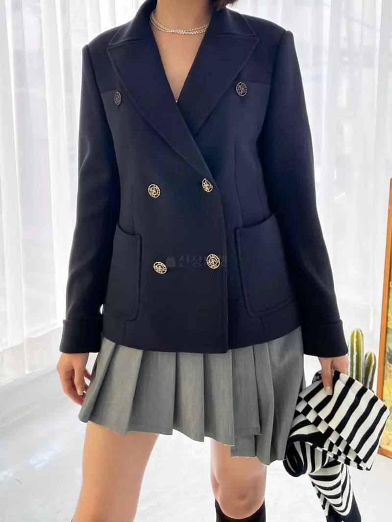 Theany - Korean Women Fashion - #womensfashion - Waffled Double Jacket (Muffler Set) - 4