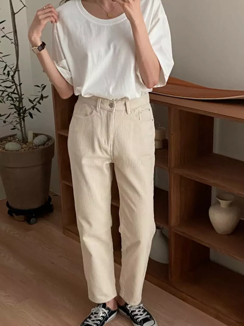 Tizzi - Korean Women Fashion - #momslook - Cream Jeans - 3