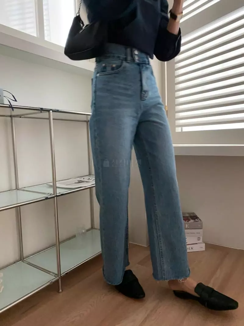 Tizzi - Korean Women Fashion - #womensfashion - Two Button Jeans - 2
