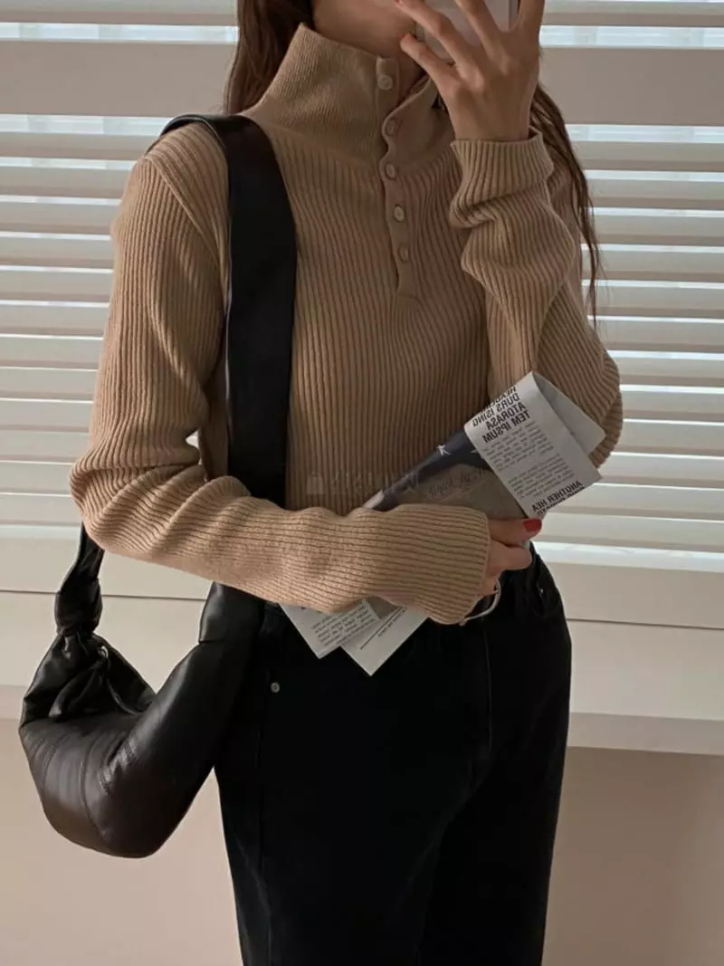 Tizzi - Korean Women Fashion - #momslook - Button Collar Tee - 4