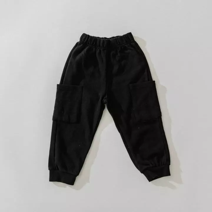U & I - Korean Children Fashion - #prettylittlegirls - Big Pocket Jogger Pants - 2