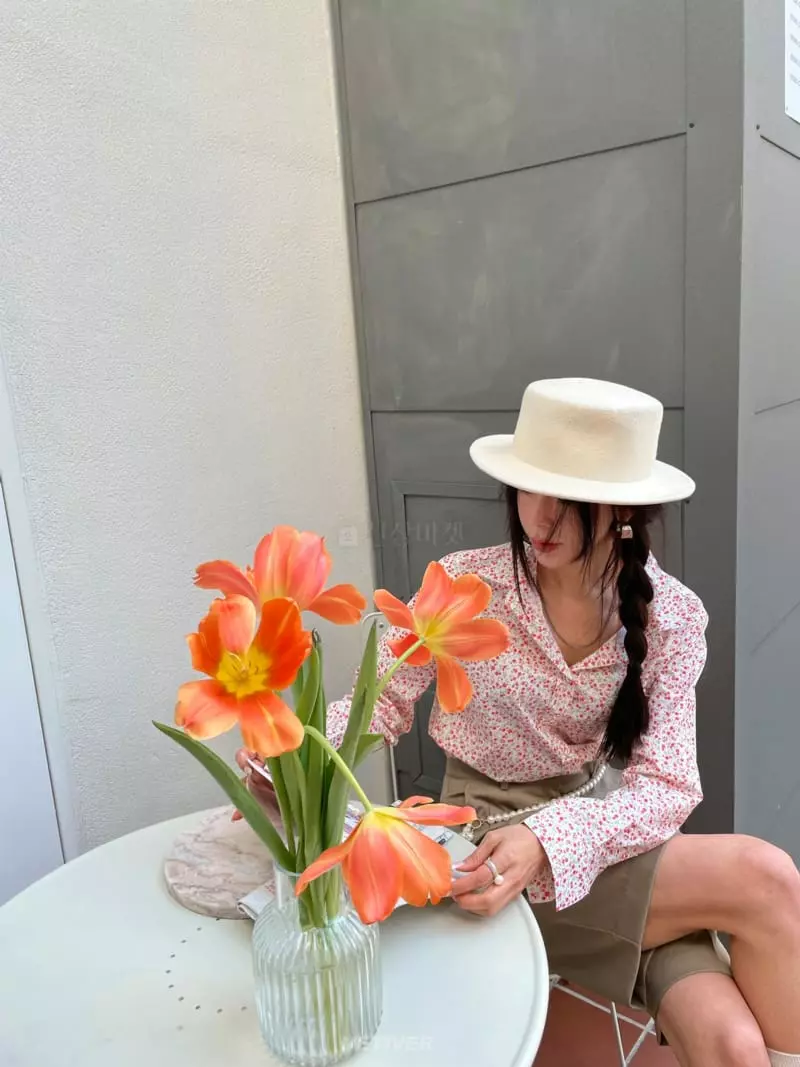 Vetiver - Korean Women Fashion - #womensfashion - Flower Shirt