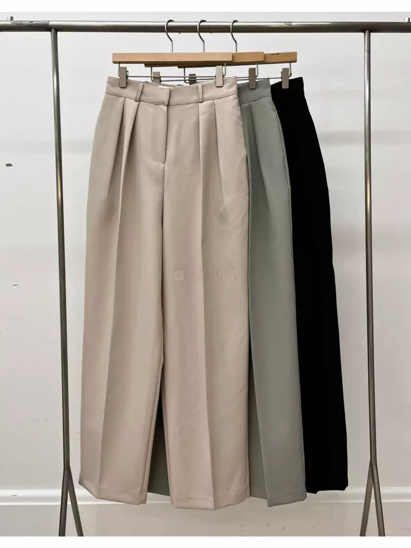 Waterbar - Korean Women Fashion - #pursuepretty - Elle Two Tuck Pants - 3