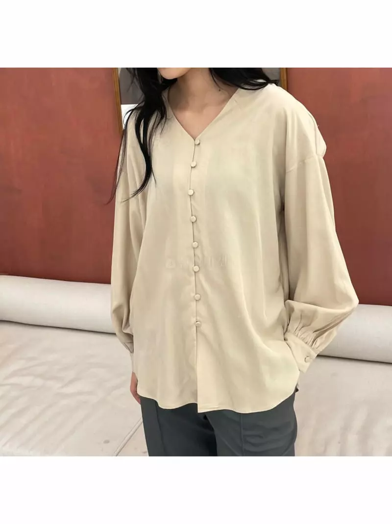 Waterbar - Korean Women Fashion - #vintageinspired - Rosy V-Neck Blouse - 2