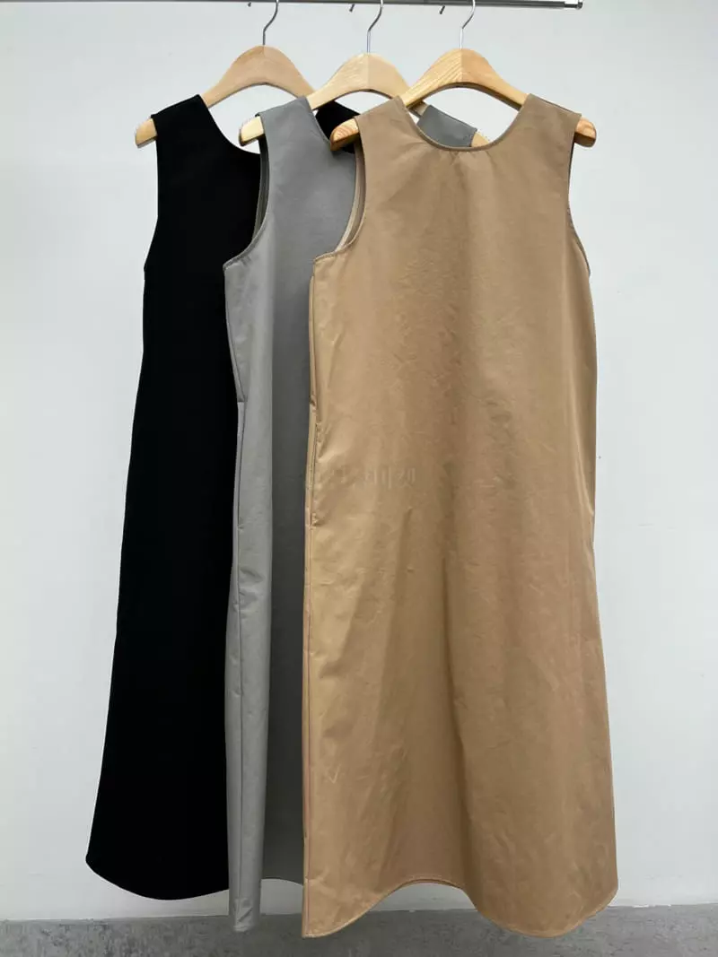 Waterbar - Korean Women Fashion - #momslook - Fair Sleeveless One-piece - 4