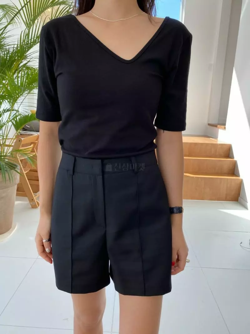 We Are - Korean Women Fashion - #thelittlethings - Diagonal Tee - 2