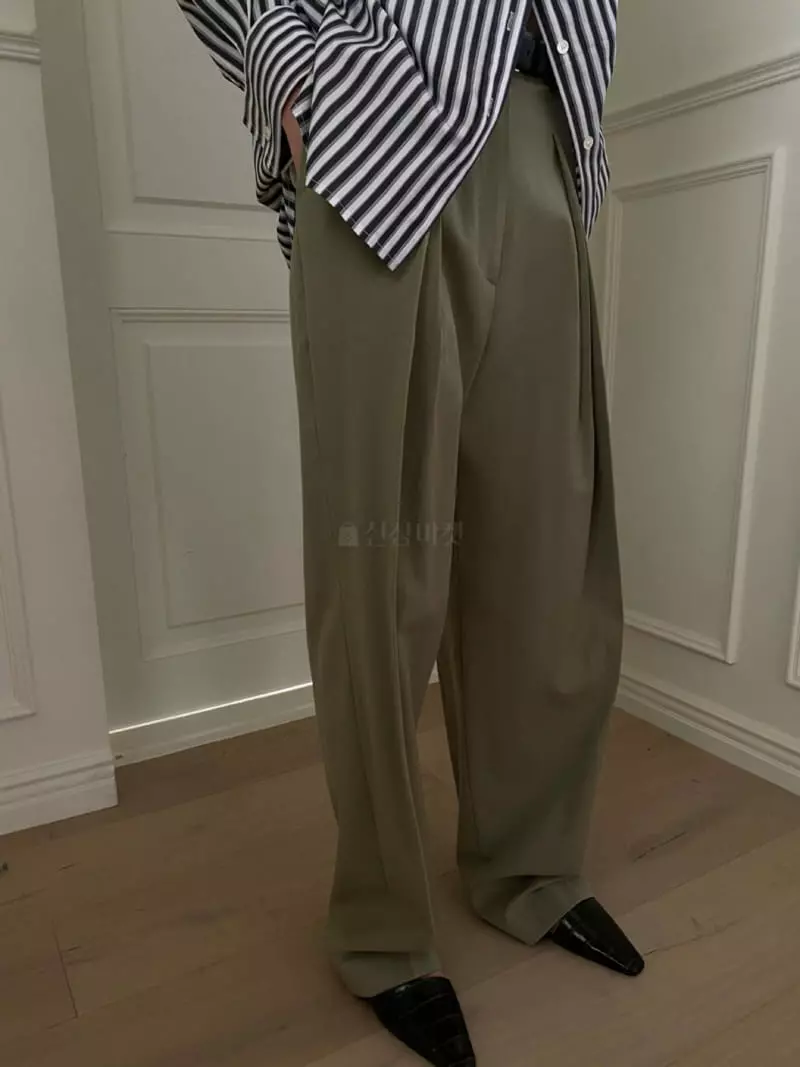 We Are - Korean Women Fashion - #womensfashion - Shadow Pin Tuck Pants - 3