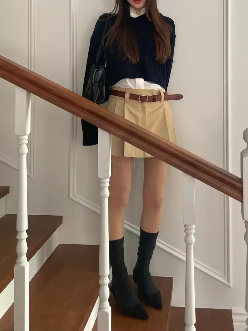 Well Row - Korean Women Fashion - #momslook - Balance Cable Knit Tee (wearing front and back)
