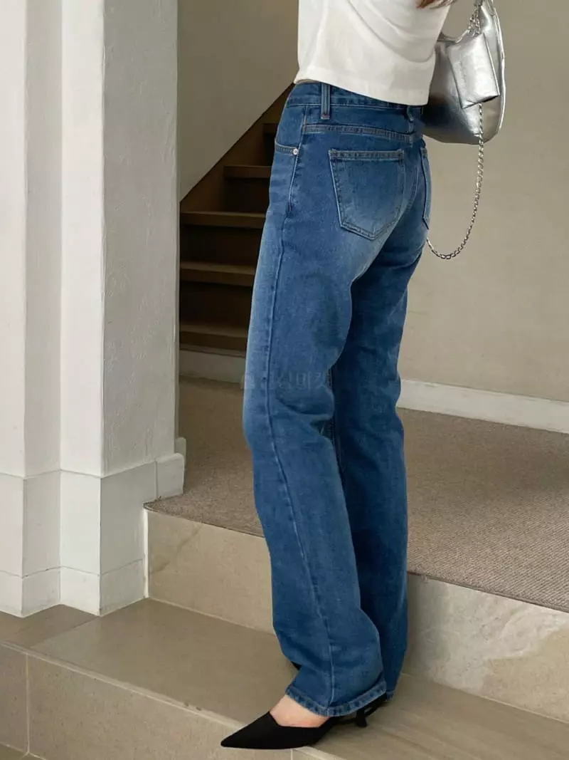 Well Row - Korean Women Fashion - #momslook - Low Bootcut Jeans - 3