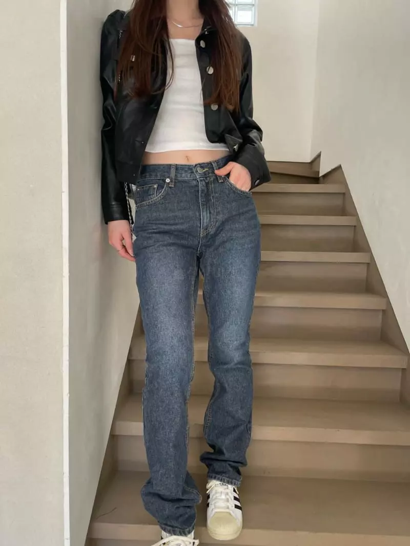Well Row - Korean Women Fashion - #restrostyle - Slim Straight Jeans