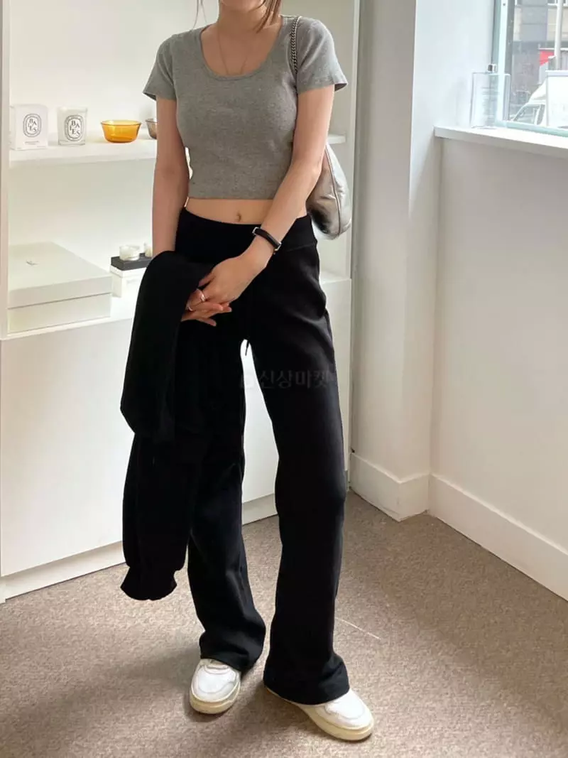 Well Row - Korean Women Fashion - #womensfashion - Crop U-neck Tee - 3