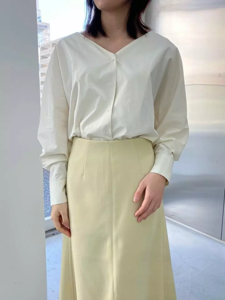 Woodsage - Korean Women Fashion - #momslook - V-neck Shirt - 5
