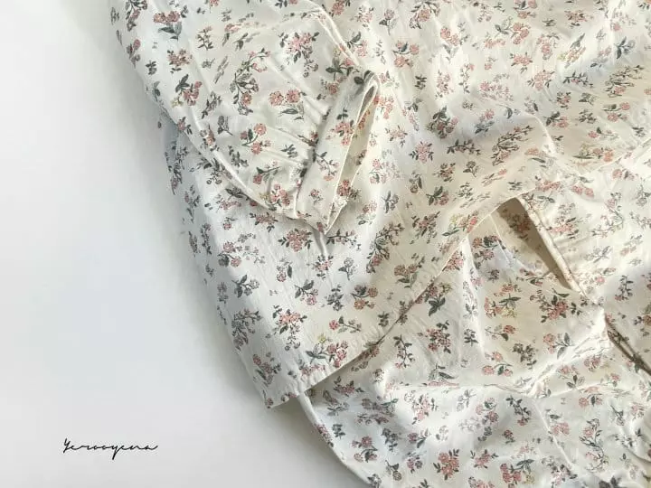 Yerooyena - Korean Children Fashion - #kidsshorts - Gamsung Flower Pajama - 6