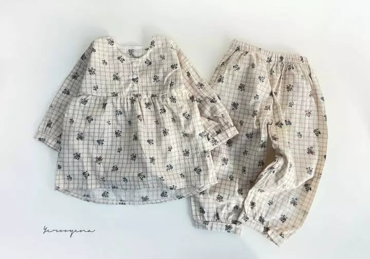 Yerooyena - Korean Children Fashion - #magicofchildhood - Gamsung Flower Pajama - 11