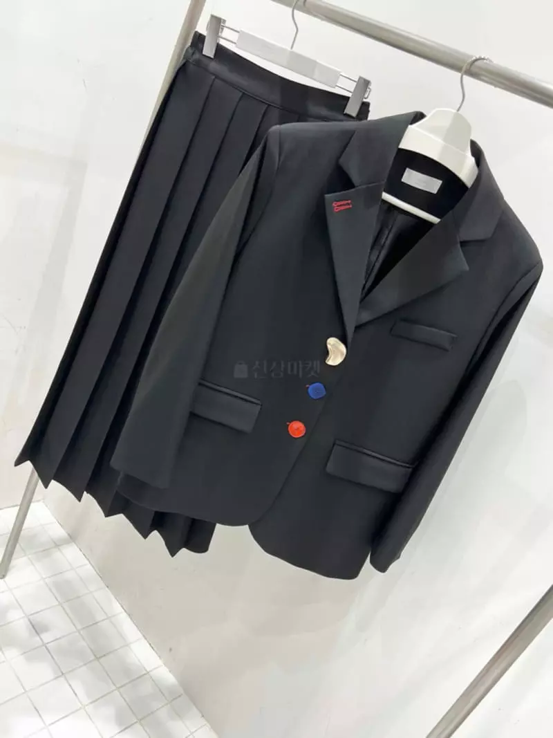 Zipper - Korean Women Fashion - #momslook - Marang Jacket - 4