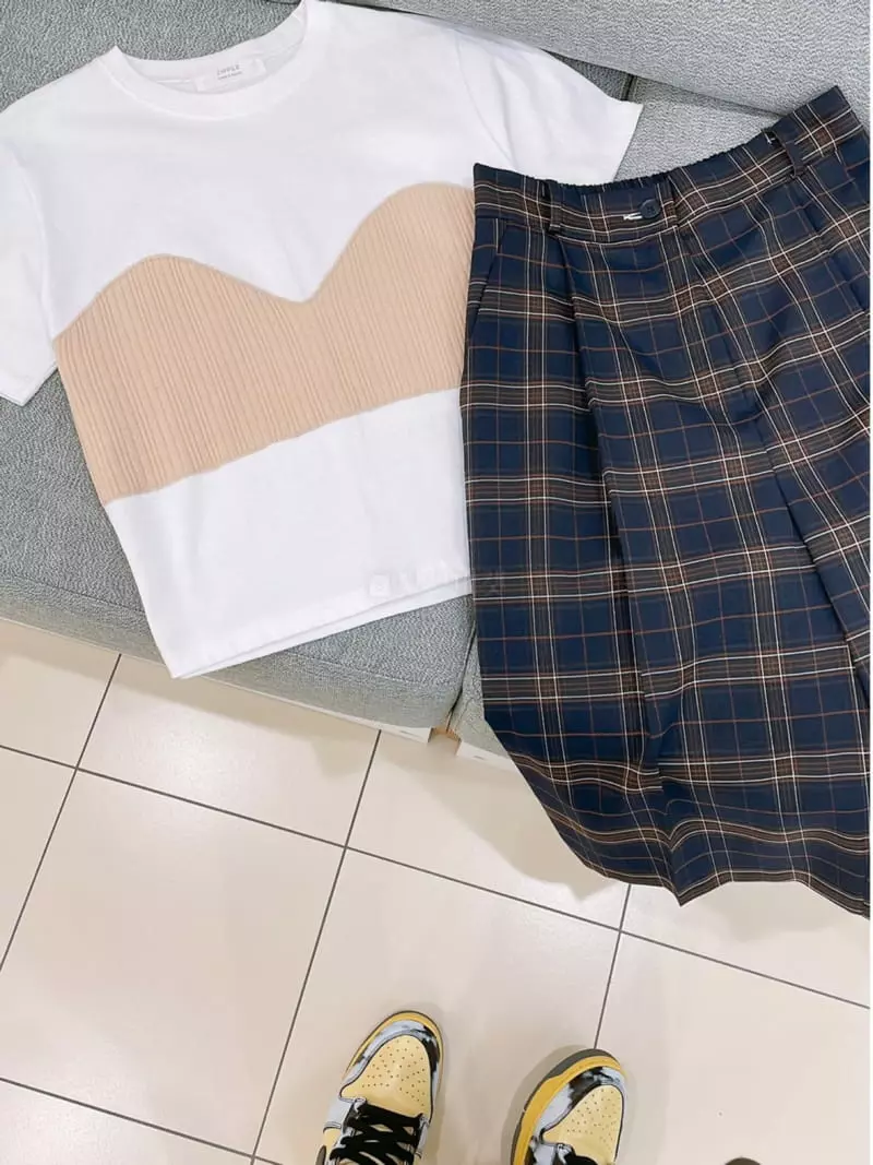 Zipper - Korean Women Fashion - #vintagekidsstyle - Bustier Layered Tee - 3