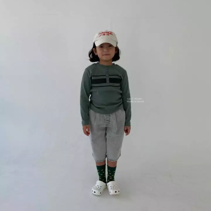 go;u - Korean Children Fashion - #prettylittlegirls - Strike Tee