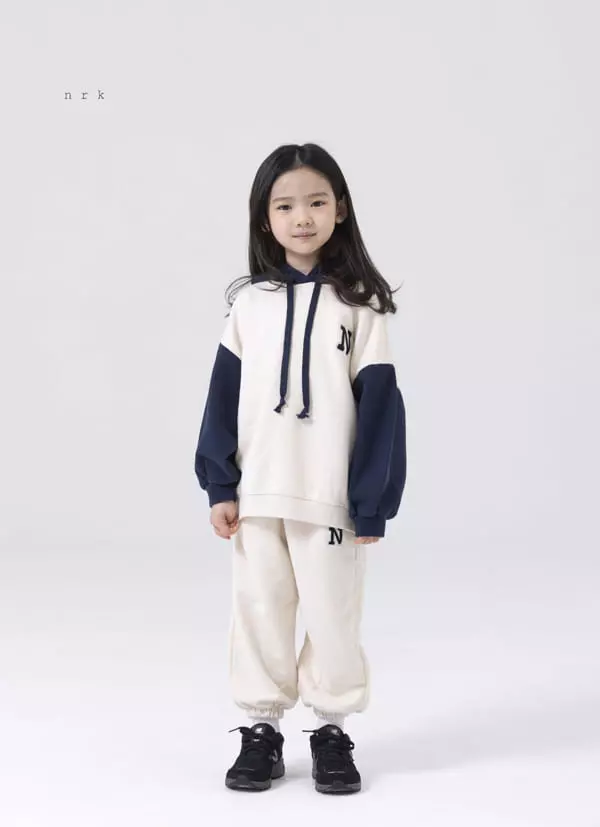 nrk - Korean Children Fashion - #prettylittlegirls - Ann Hoody Top Bottom Set - 2