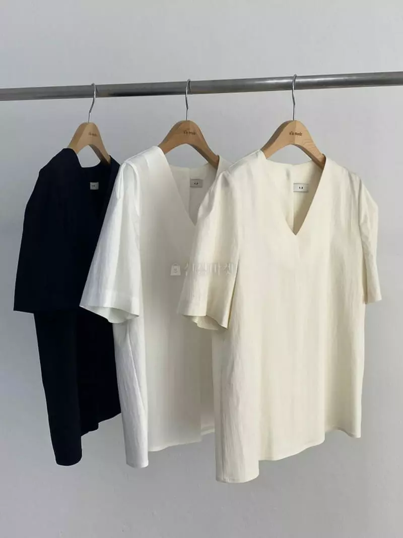Ala Mode - Korean Women Fashion - #momslook - Bud Blouse - 4