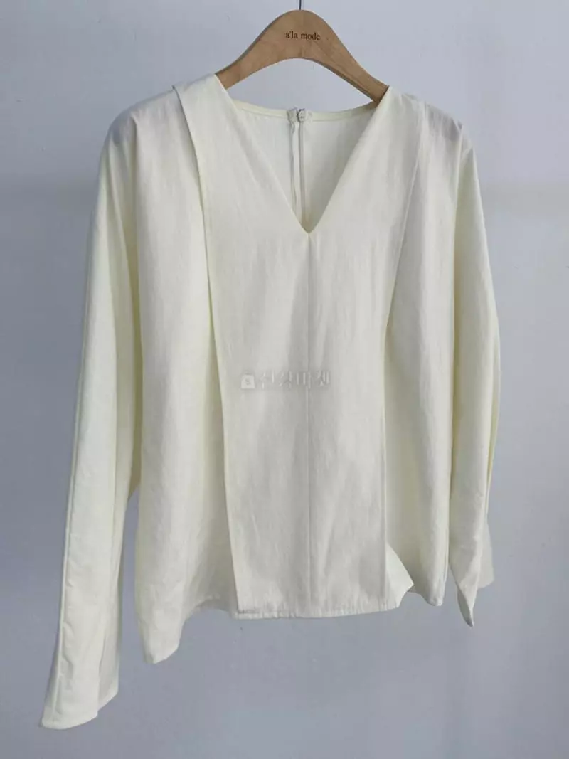 Ala Mode - Korean Women Fashion - #womensfashion - Momo Blouse - 3