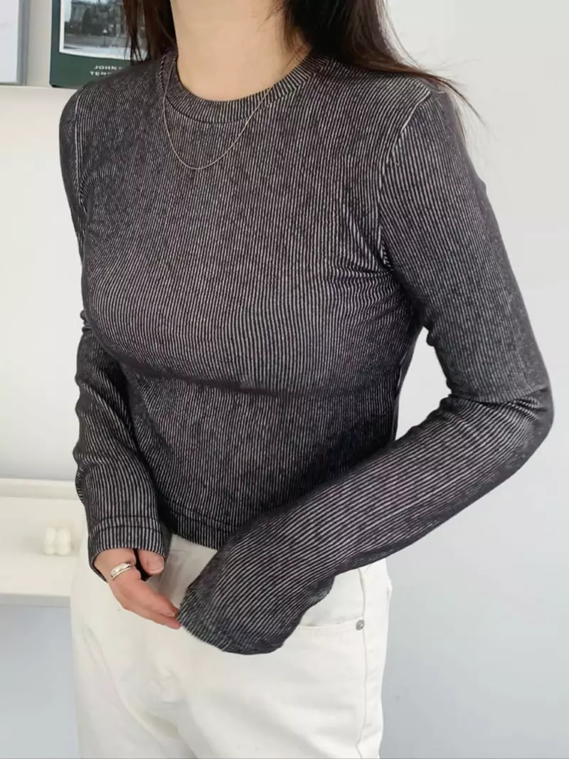 Alike - Korean Women Fashion - #womensfashion - Two Torn Crop Tee - 4