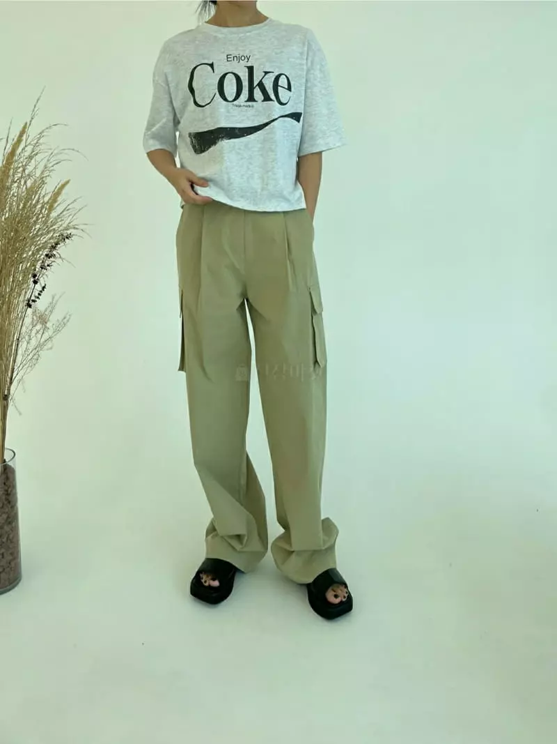 Ann Margret - Korean Women Fashion - #momslook - Coc Crop Tee - 3