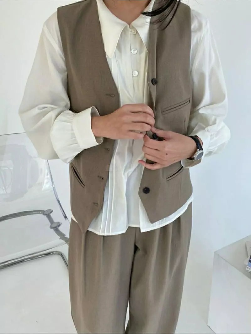 Ann Margret - Korean Women Fashion - #pursuepretty - Pintuck Wrinkle Blouse - 3