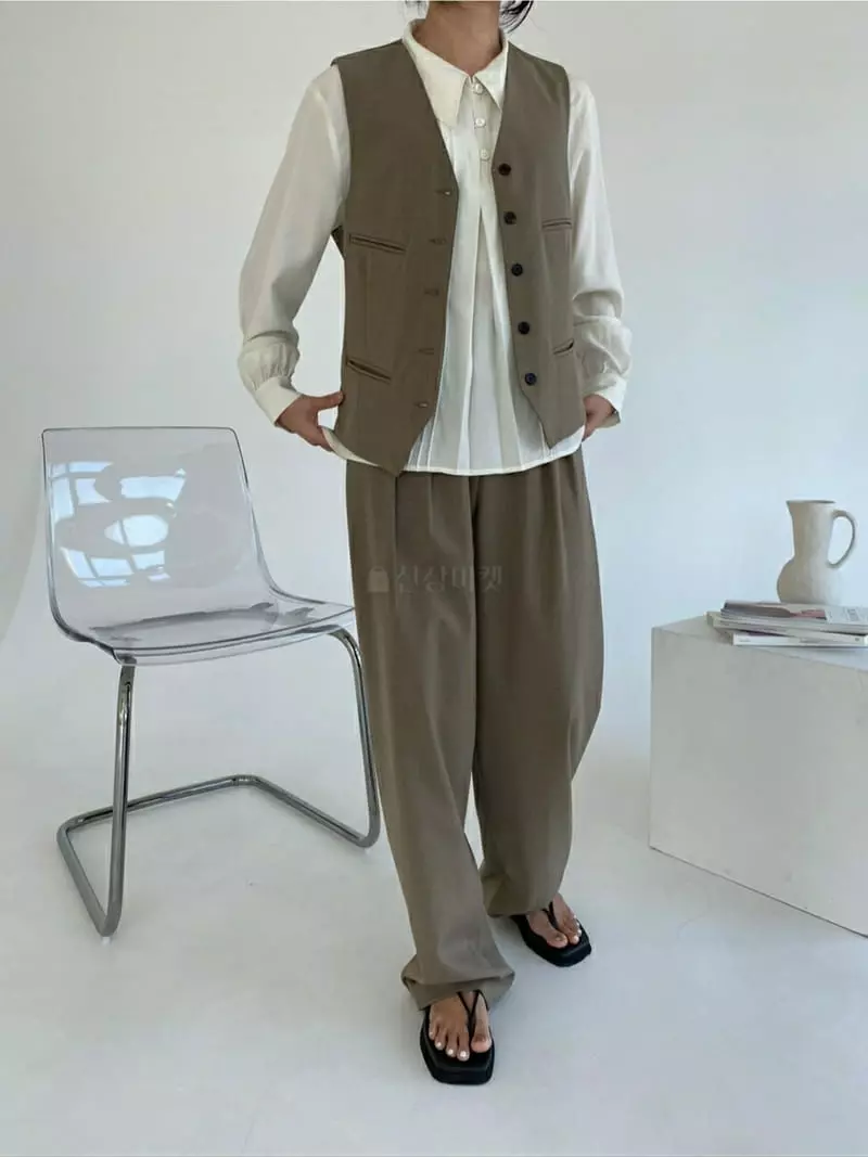 Ann Margret - Korean Women Fashion - #pursuepretty - Pintuck Wrinkle Blouse - 4
