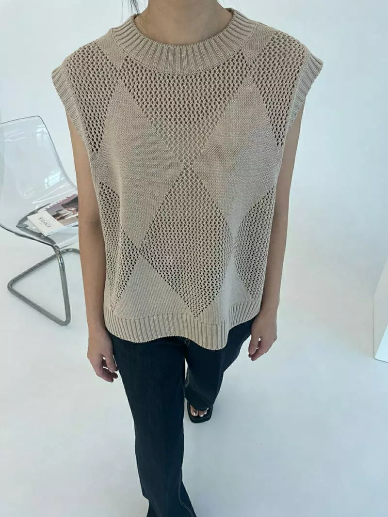 Ann Margret - Korean Women Fashion - #momslook - Argyle Vest - 4
