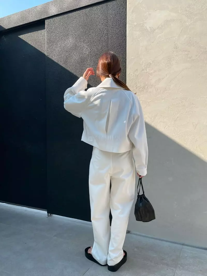 Arrco - Korean Women Fashion - #womensfashion - Mos Blouson  - 4