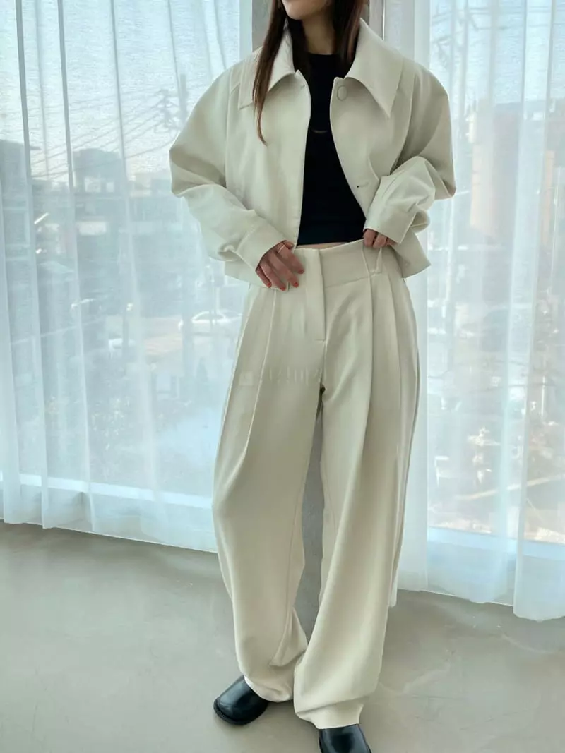 Arrco - Korean Women Fashion - #momslook - Mos Blouson  - 6