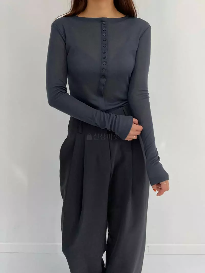 Arrco - Korean Women Fashion - #momslook - Line Button Tee