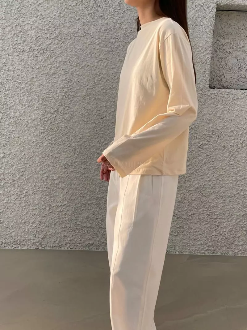 Arrco - Korean Women Fashion - #womensfashion - Cotton Half Neck Tee