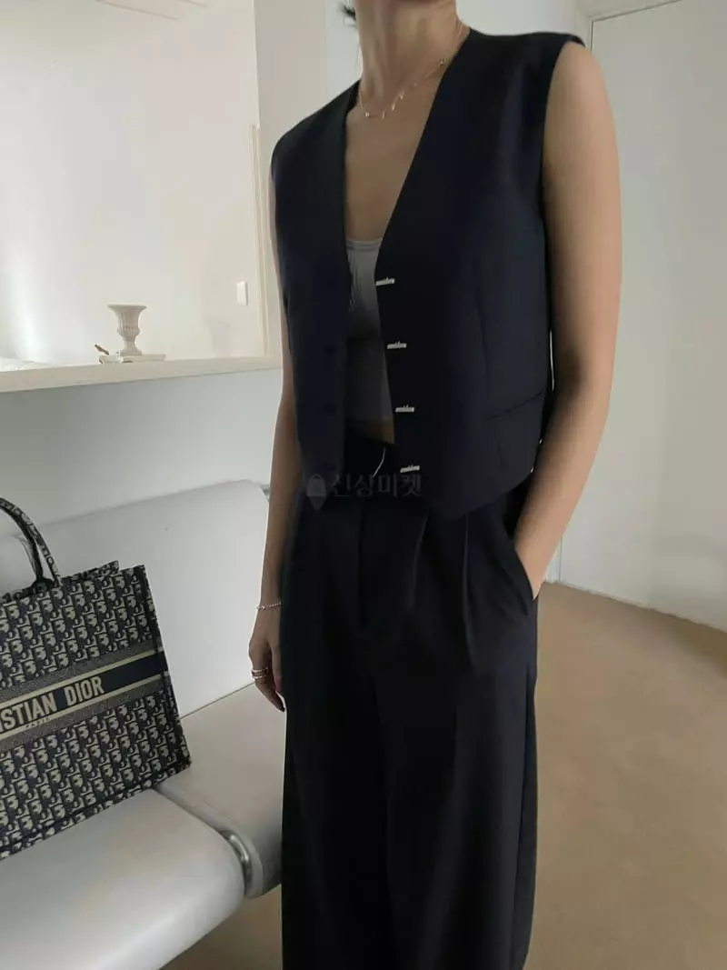 Artisover - Korean Women Fashion - #momslook - Cool Vest - 4