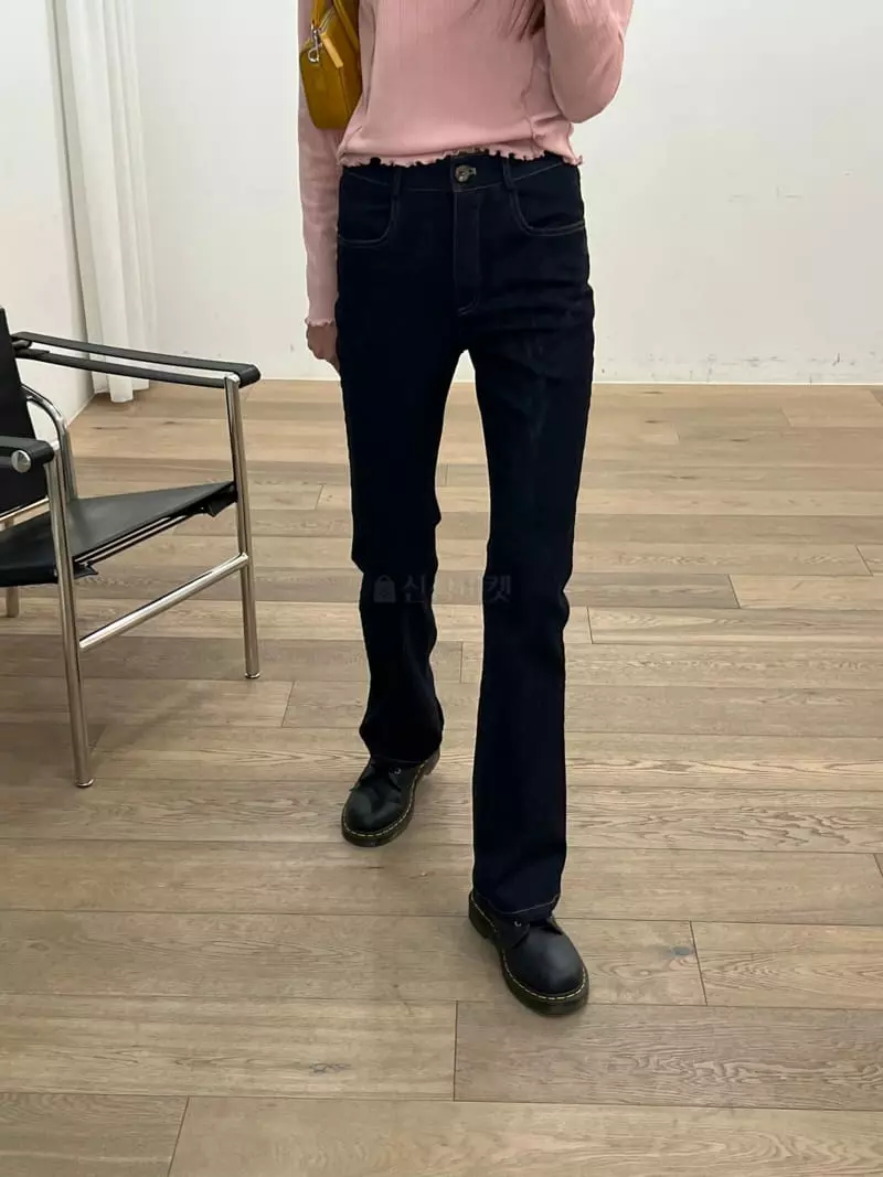 Boheme - Korean Women Fashion - #momslook - Bootscut Jeans - 2