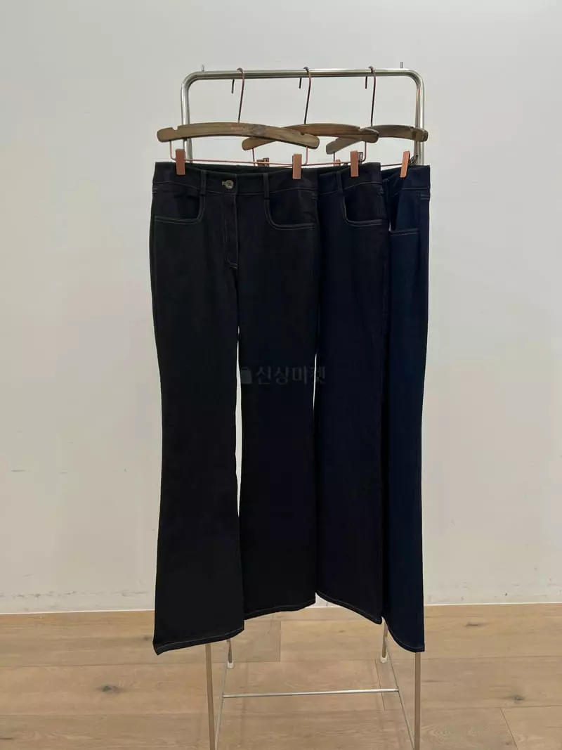 Boheme - Korean Women Fashion - #womensfashion - Bootscut Jeans - 3