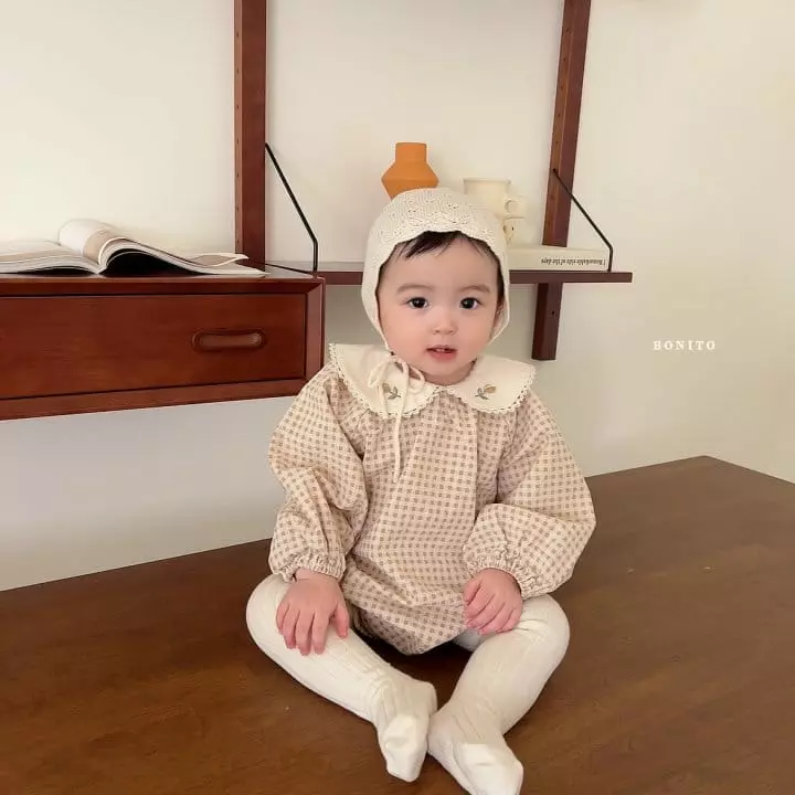 Bonito - Korean Baby Fashion - #babygirlfashion - Heart Tulip Embroidery Bodysuit - 9