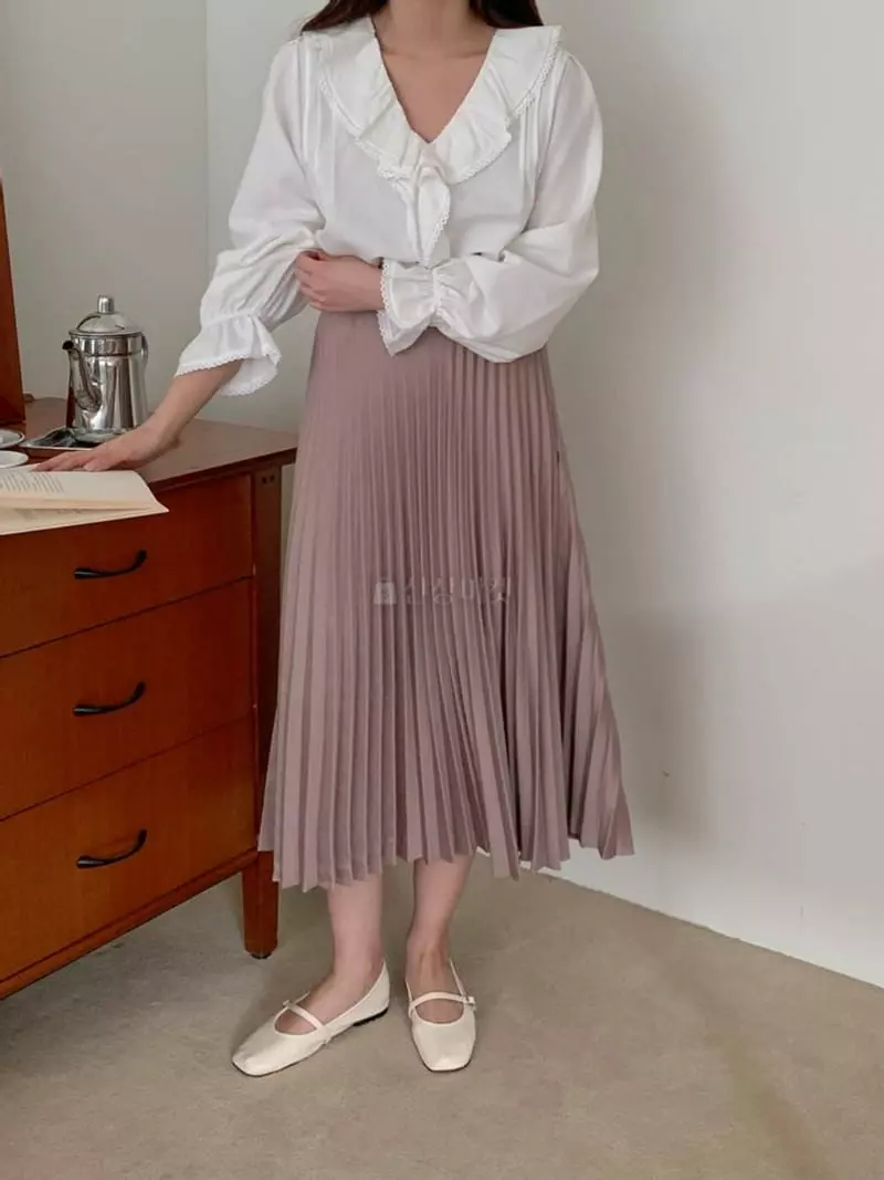By Andrin - Korean Women Fashion - #vintagekidsstyle - Frill Blouse - 3