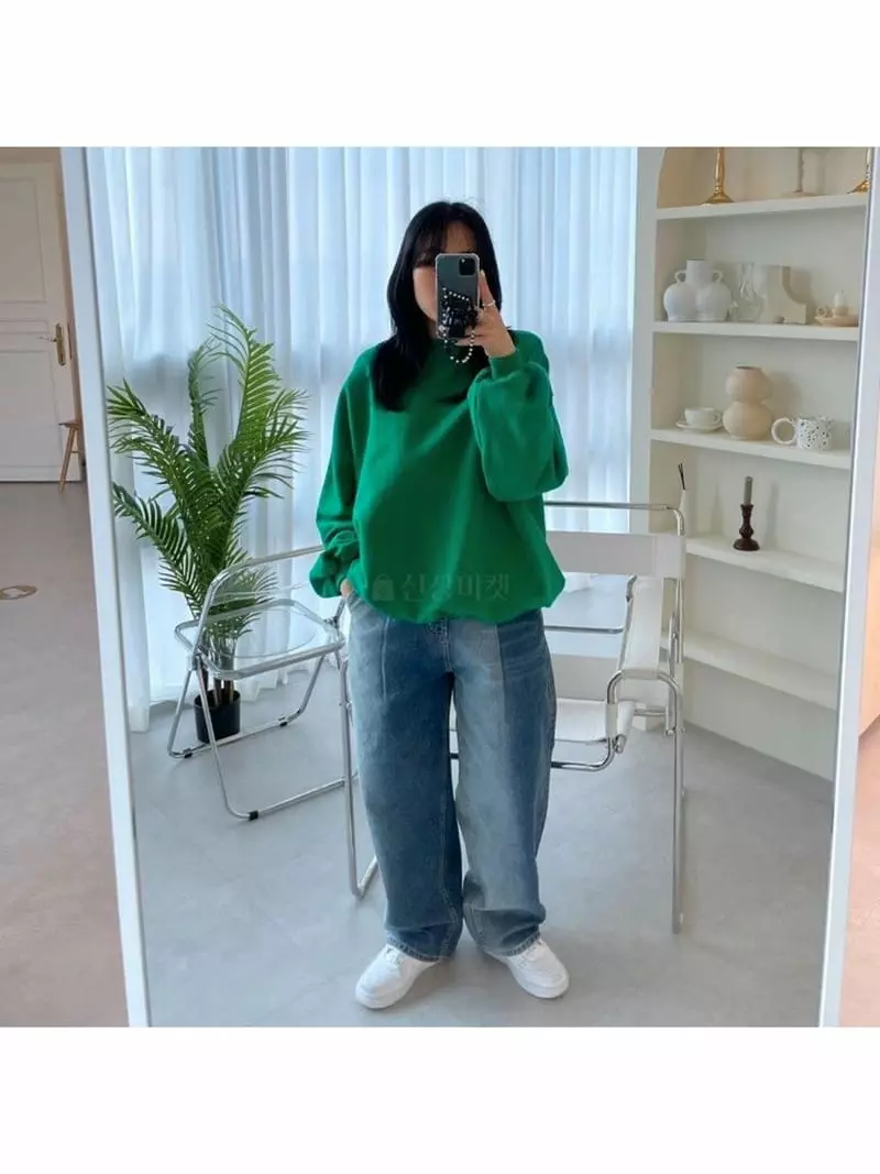 Dan - Korean Women Fashion - #momslook - Pintuck Washing Jeans - 4