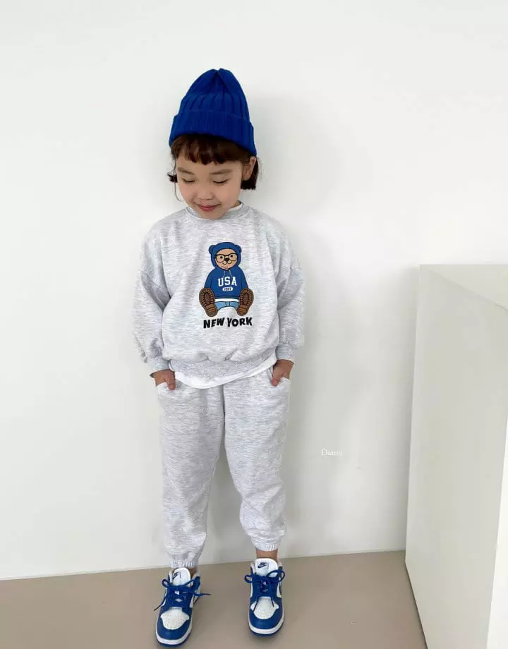 Dsaint - Korean Children Fashion - #childofig - Newyork Bear Short Pants Sweatshirt 3 Set - 10
