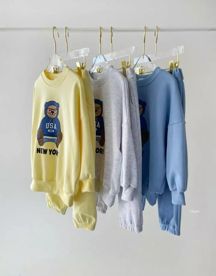 Dsaint - Korean Children Fashion - #kidsstore - Newyork Bear Short Pants Sweatshirt 3 Set - 3