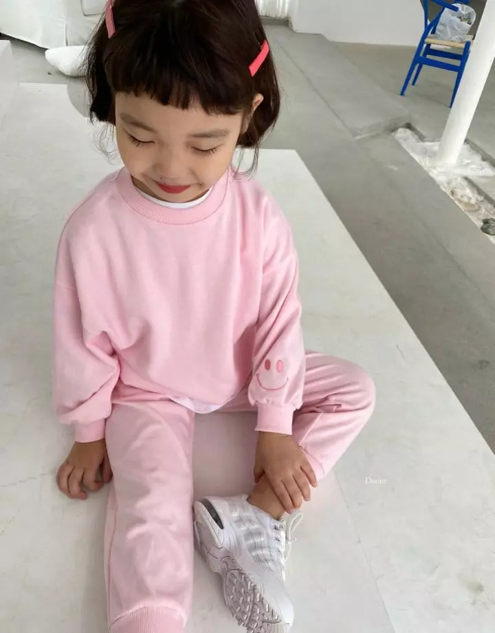 Dsaint - Korean Children Fashion - #prettylittlegirls - Smile Layered Top Bottom Set - 8