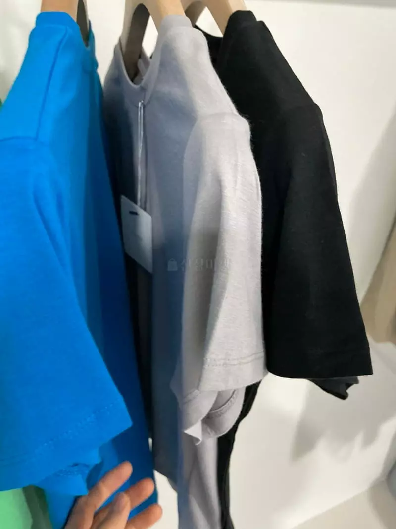 Flutter - Korean Women Fashion - #momslook - Searing Tee - 3