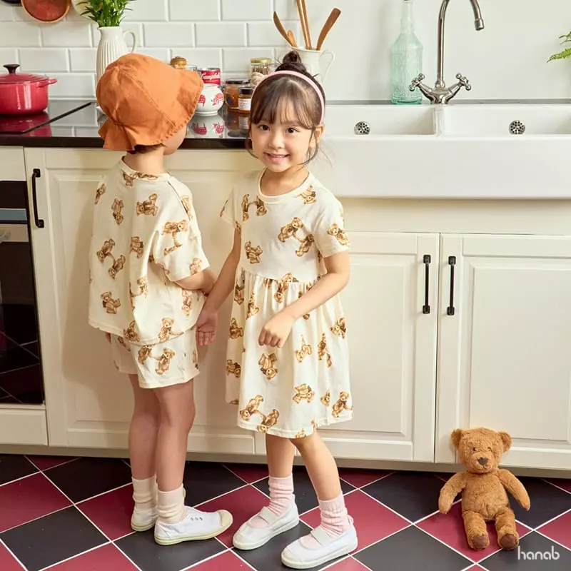 Hanab - Korean Children Fashion - #prettylittlegirls - Ribbon Bear Top Bottom Set - 3