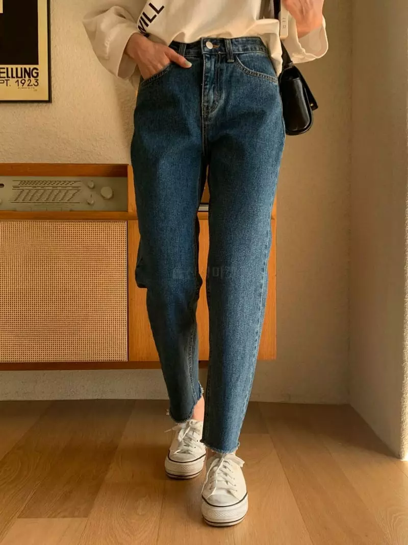 Indigo - Korean Women Fashion - #momslook - 1300 Standard Jeans Dark Blue