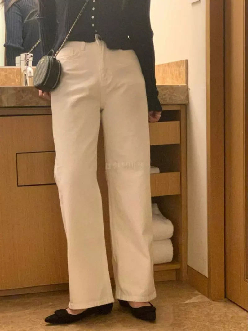 Logon - Korean Women Fashion - #momslook - Basic Jeans - 7
