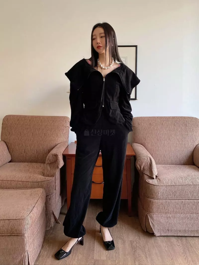 Made - Korean Women Fashion - #womensfashion - Friend Zip-up - 4