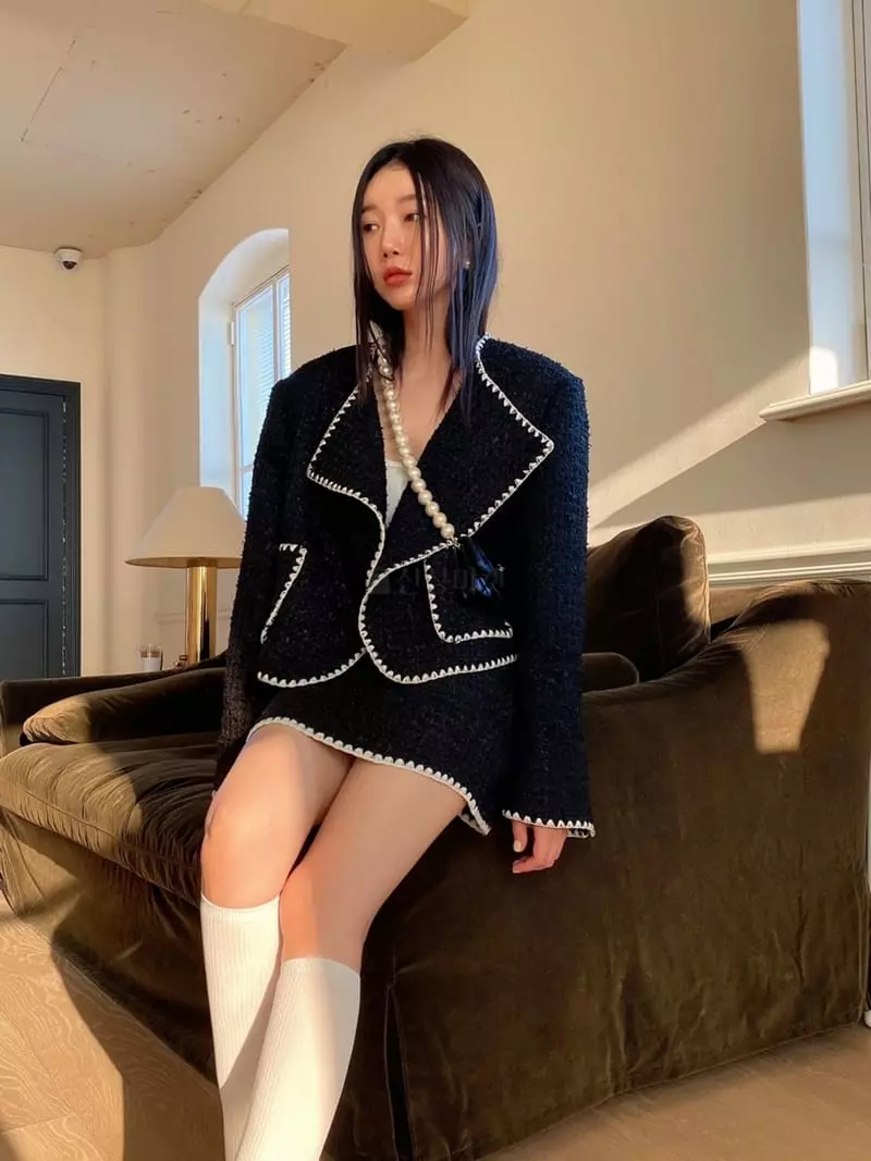 Made - Korean Women Fashion - #momslook - Bubble Twid Jacket - 5