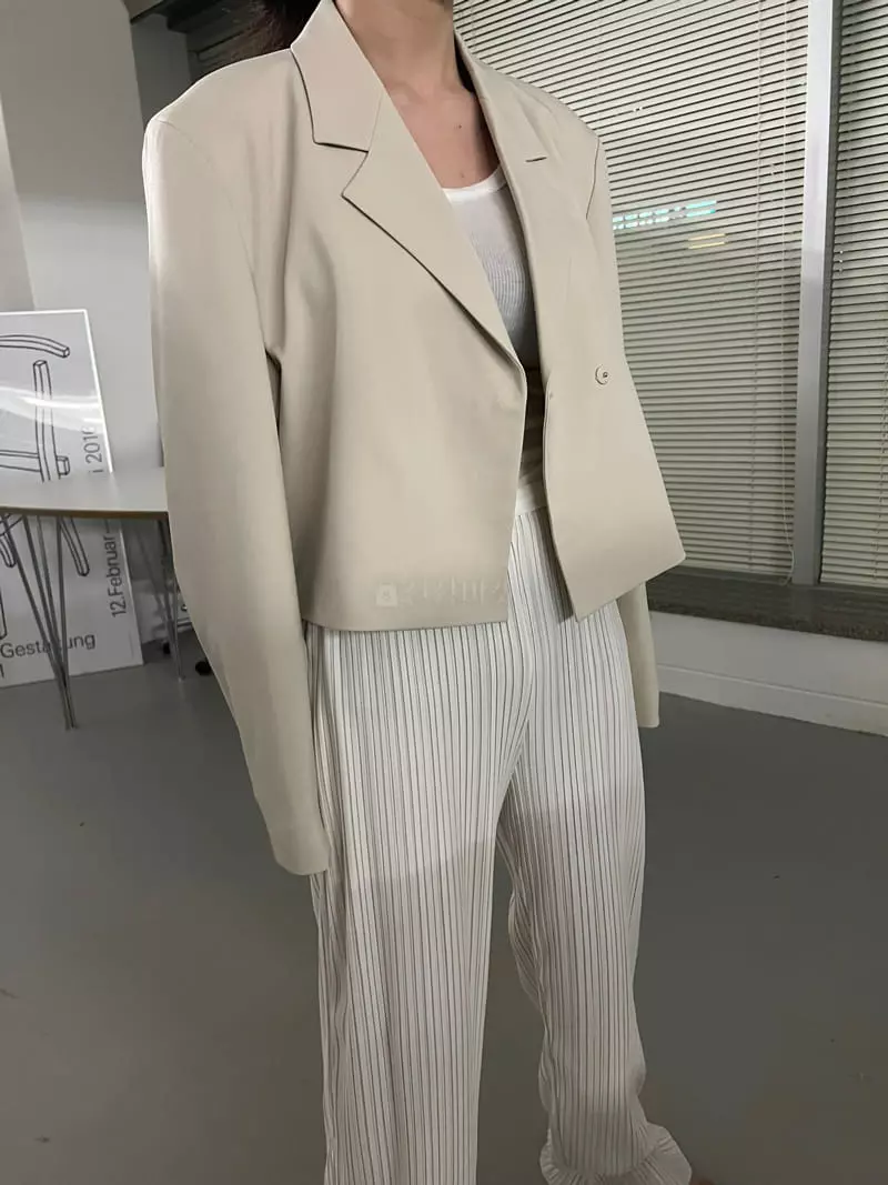 Maint - Korean Women Fashion - #vintageinspired - Rona Crop Jacket - 4